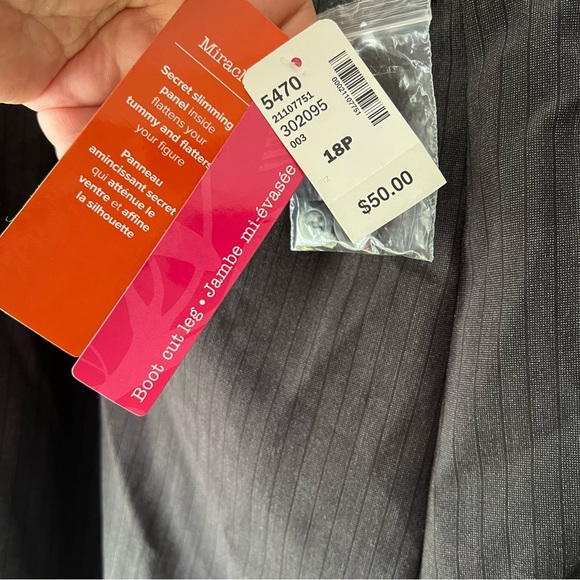 NWT Penningtons stretch bootcut petite dress pant low rise size 18 grey stripe - Picture 6 of 12